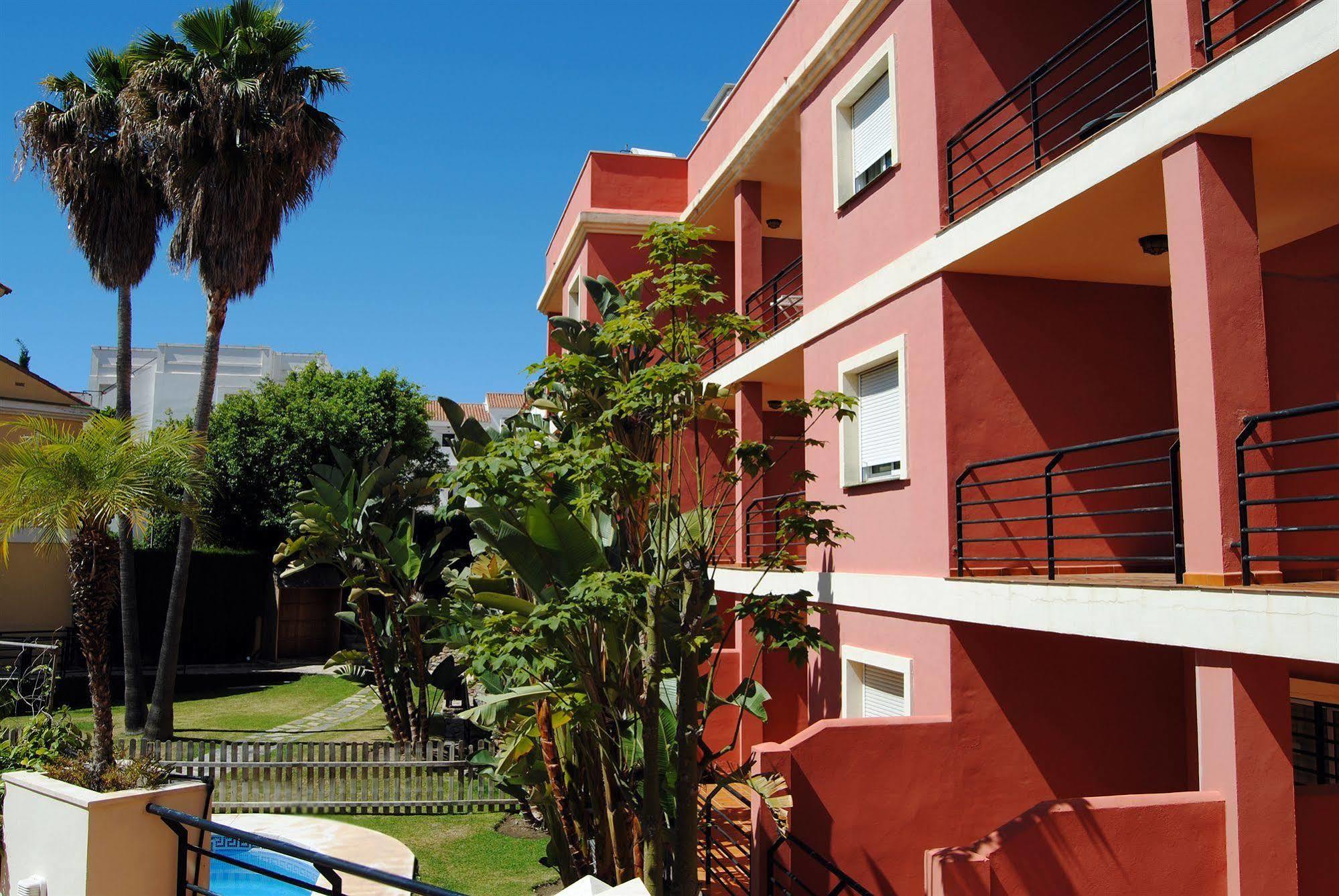 Apartamentos Turísticos Añoreta Rincón de la Victoria Exterior foto